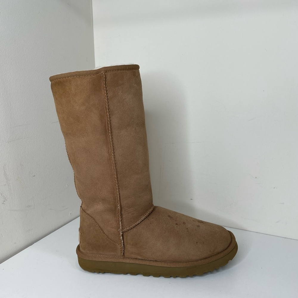 UGG Classic Tall II Boots outdoor hiking camping streetwear - Picture 2 of 11